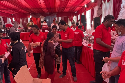 ममतामयी श्री राधे माँ जी के पावन जन्मदिवस के उपलक्ष्य में अन्न एवं आवश्यक वस्तुओं का वितरण (1)